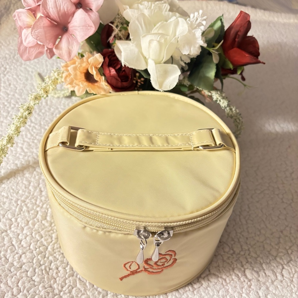 Elegant Cream Women's Bag